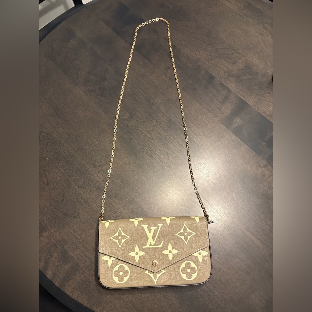 Louis Vuitton Pochette Felicie - Picture 3 of 16
